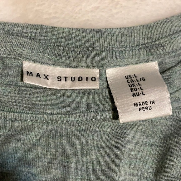 Top - Picture 2 of 3